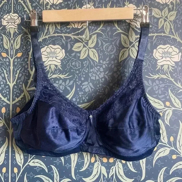 Trulife Barbara Navy Mastectomy Soft Cup Lace Bra 42B - Picture 1 of 10